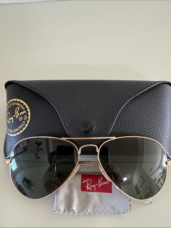 Ray-Ban Aviator Sunglasses — Rose Gold Frame with Green Lenses main image 5